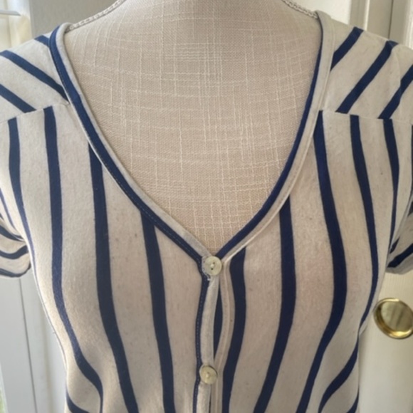 Charlotte Russe | Blue & Cream Striped Lace Back Tie-Front Top – Size XS - Picture 3 of 10